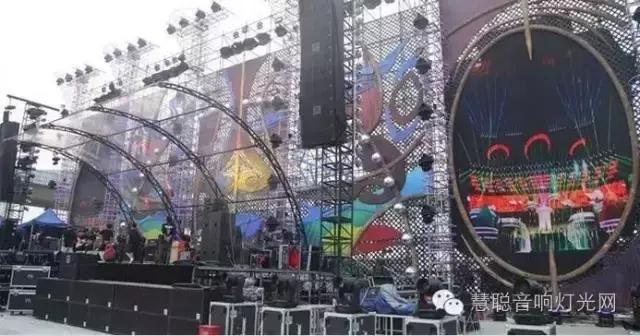 50万人观看西部音乐节 一场极致淋漓的声色盛宴是怎样形成的？