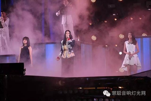 浩洋灯光助阵《中国新歌声》唱响鸟巢总决赛