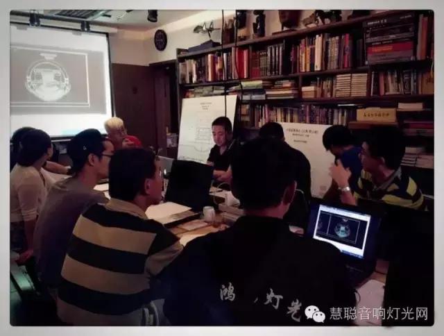 实景演出《火秀》震撼登场 鸿彩灯光倾情奉献