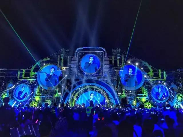西部音乐节5天超50万人到场观看 是怎样的舞台设计撑起这样的秀？