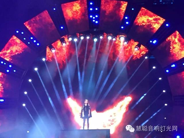 浩洋灯光助阵《中国新歌声》唱响鸟巢总决赛