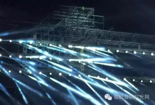 彩熠灯光助阵深圳五月天演唱会