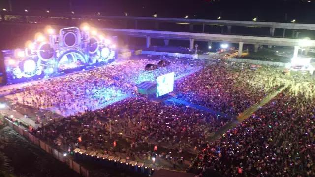 50万人观看西部音乐节 一场极致淋漓的声色盛宴是怎样形成的？