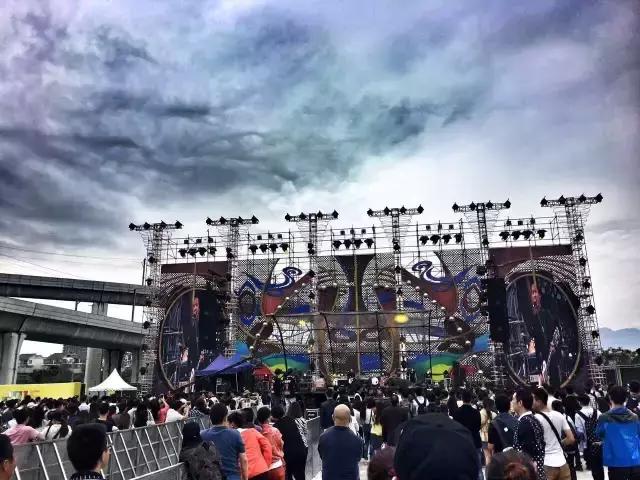 西部音乐节5天超50万人到场观看 是怎样的舞台设计撑起这样的秀？