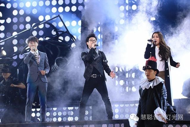浩洋灯光助阵《中国新歌声》唱响鸟巢总决赛