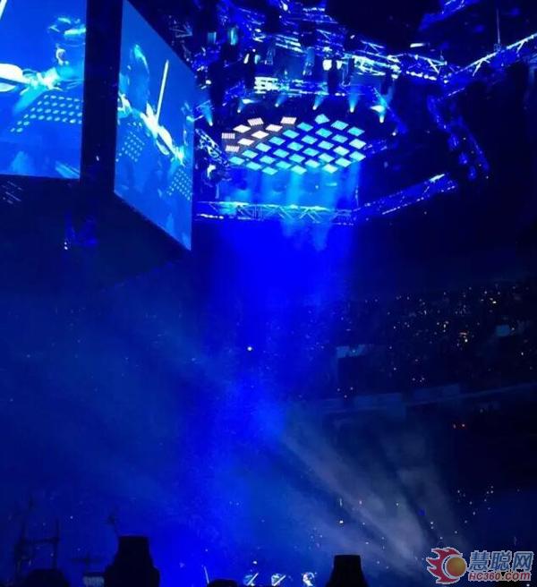 “歌神”张学友演唱会强势来袭 ACME灯光震撼登场