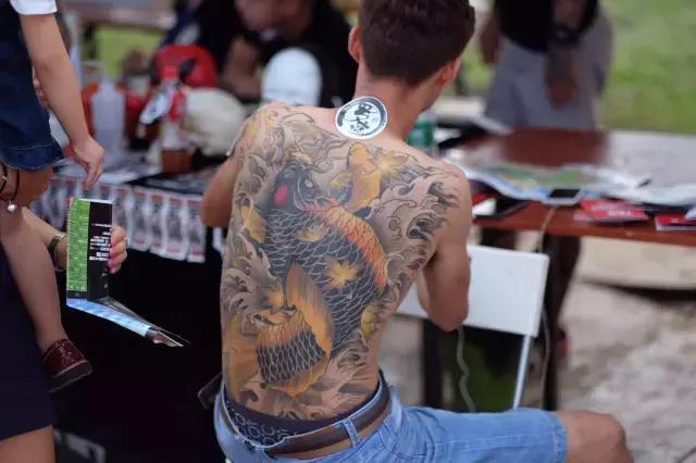 西部音乐节5天超50万人到场观看 是怎样的舞台设计撑起这样的秀？