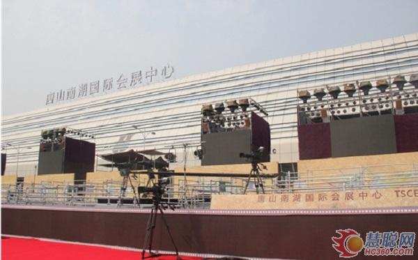 奥雷唱响绽放第25届中国金鸡百花电影节闭幕式