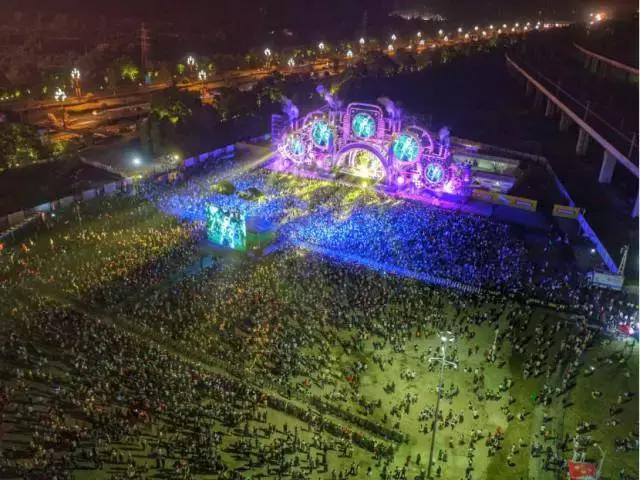 西部音乐节5天超50万人到场观看 是怎样的舞台设计撑起这样的秀？