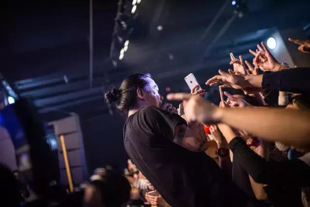 揭秘痛仰乐队LiveHouse现场演出的音响系统