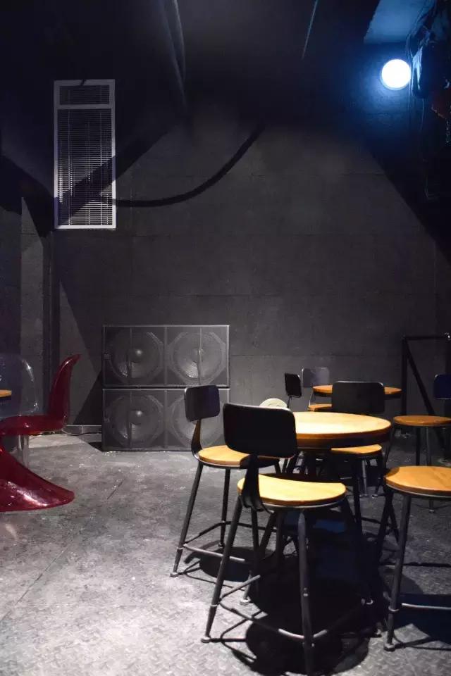 揭秘痛仰乐队LiveHouse现场演出的音响系统