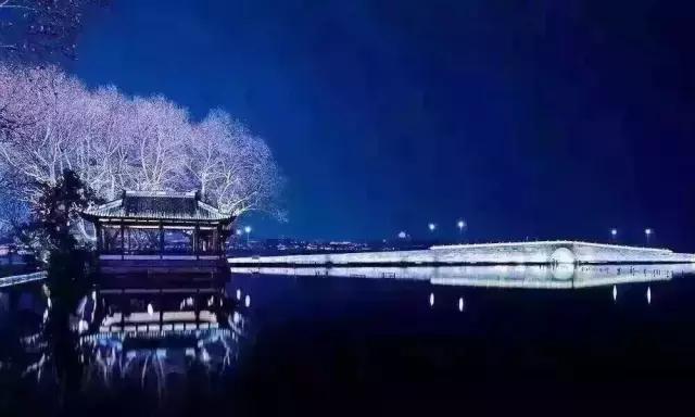 彩熠灯光：为艺术而生 铸民族品牌之光