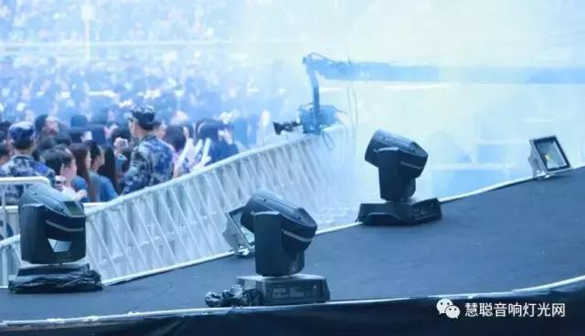 五月天20周年演唱会下血本 音响灯光舞台设备再一次破纪录！