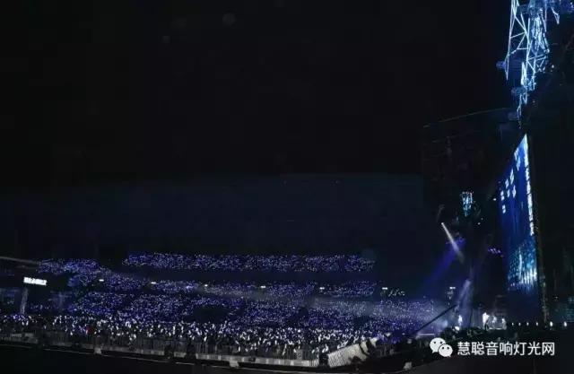 五月天20周年演唱会下血本 音响灯光舞台设备再一次破纪录！