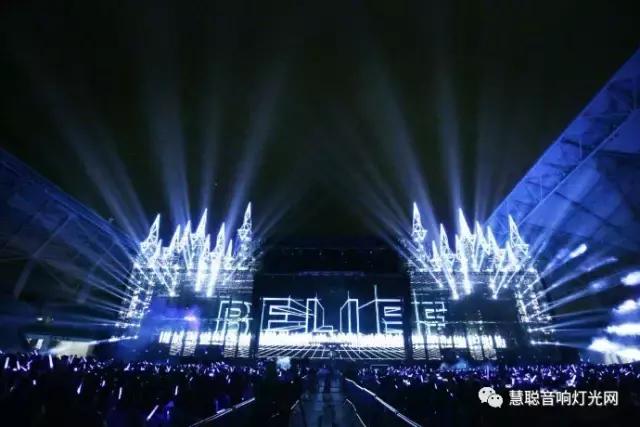 五月天20周年演唱会下血本 音响灯光舞台设备再一次破纪录！