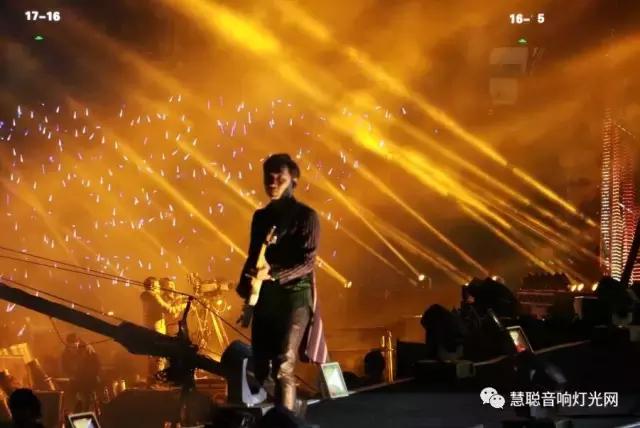 五月天20周年演唱会下血本 音响灯光舞台设备再一次破纪录！