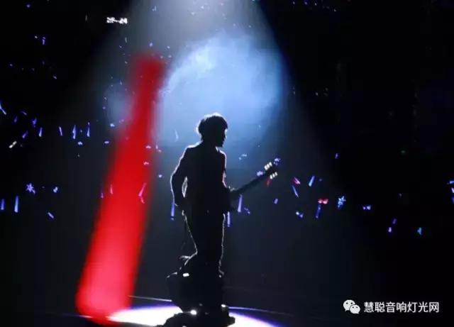 五月天20周年演唱会下血本 音响灯光舞台设备再一次破纪录！