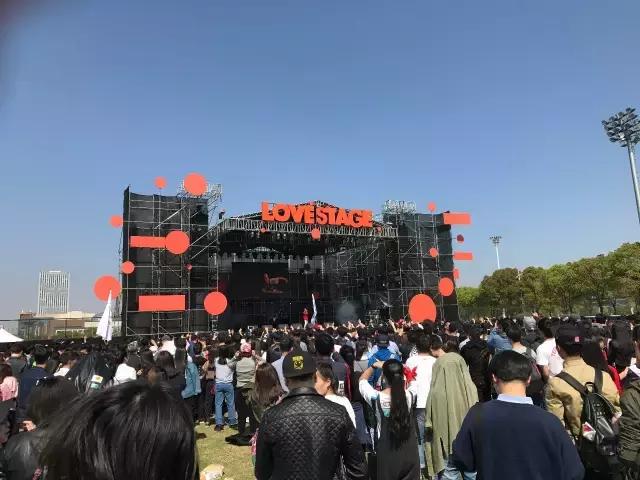 VUE专业音响助力武汉草莓音乐节圆满落幕