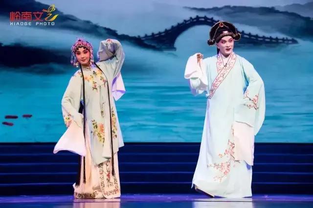 第28届中国戏剧梅花奖＆第22届曹禺剧本奖颁奖晚会——德国GLP打造视觉盛宴