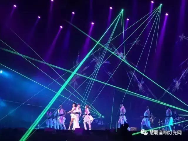 光唱得好有啥用？林忆莲演唱会还不是被现场音效坑了！