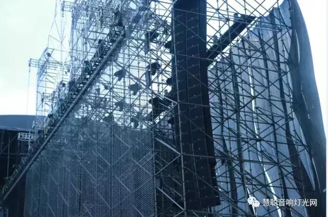 五月天20周年演唱会下血本 音响灯光舞台设备再一次破纪录！