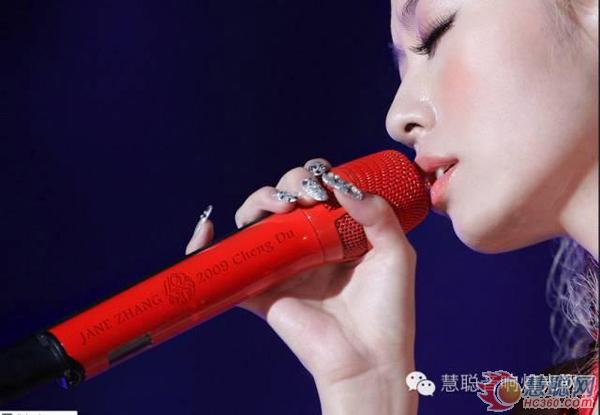 动辄几十万！为什么歌手的话筒都贵到没朋友？