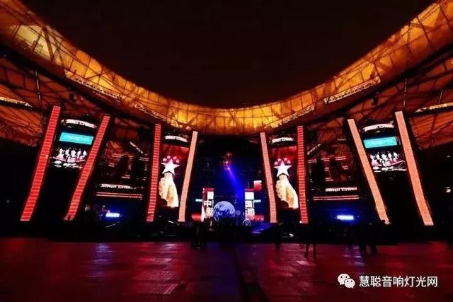 光关注鹿晗了 没想到错过的《中国新歌声》的音响灯光这么牛！
