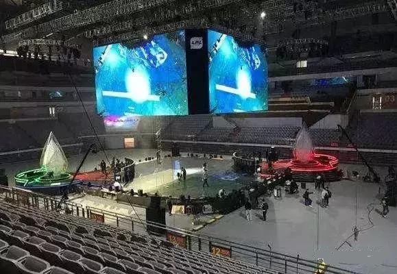 这场电竞比赛绝对有“毒”！舞台、音响背后竟然暗藏这么多玄机