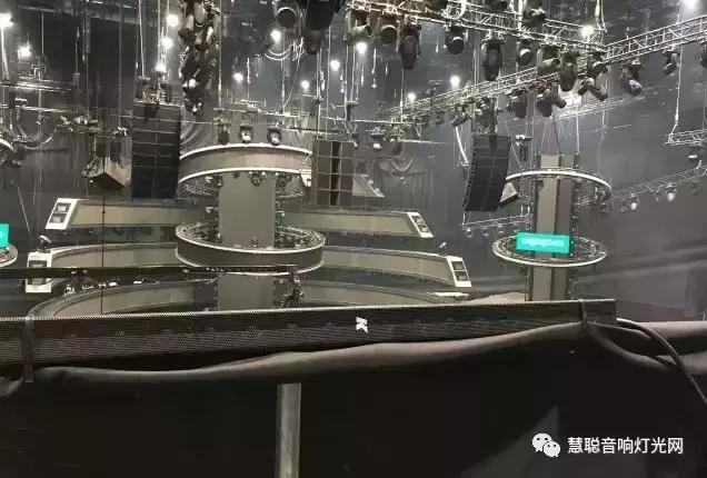 《中国新歌声》第二季开播 音响舞美盘点