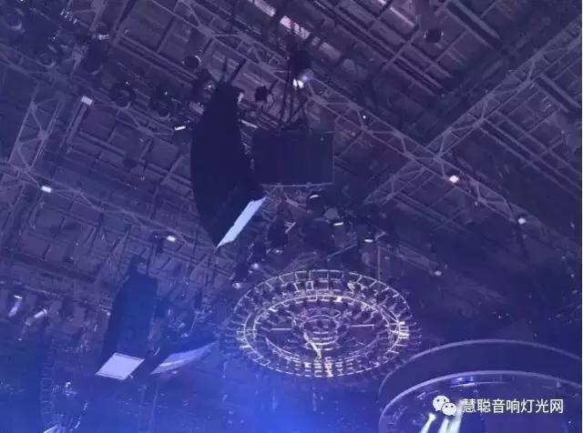 《中国新歌声》第二季开播 音响舞美盘点