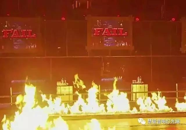 吴亦凡随时freestyle?《中国有嘻哈》的舞美灯光可是有讲究!