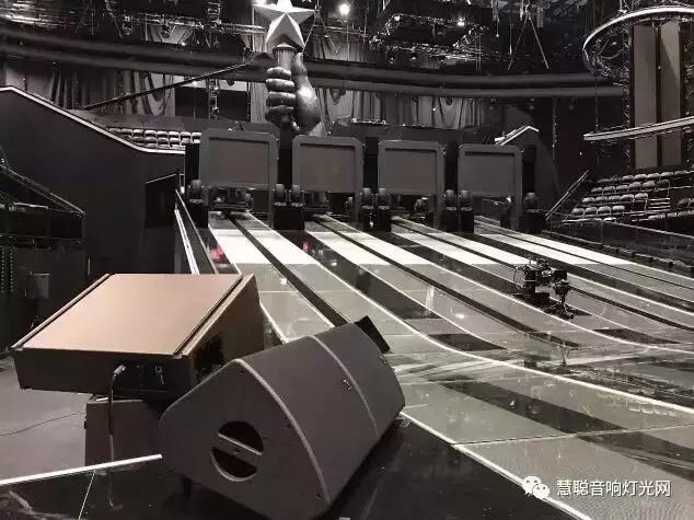 《中国新歌声》第二季开播 音响舞美盘点