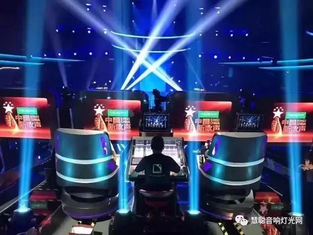 《中国新歌声》第二季开播 音响舞美盘点