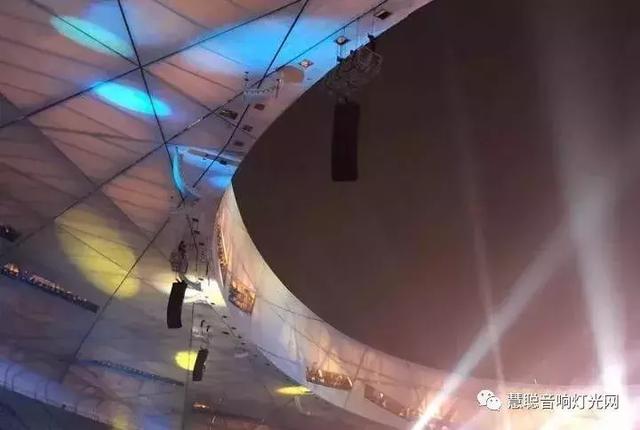 光关注鹿晗了 没想到错过的《中国新歌声》的音响灯光这么牛！