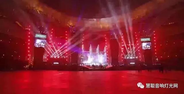光关注鹿晗了 没想到错过的《中国新歌声》的音响灯光这么牛！