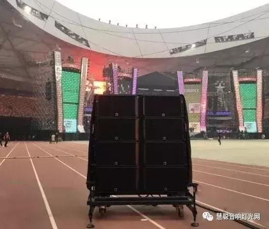 光关注鹿晗了 没想到错过的《中国新歌声》的音响灯光这么牛！