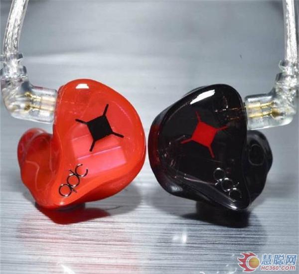 王源演唱会定制耳返又出故障,各路明星舞台耳返集锦