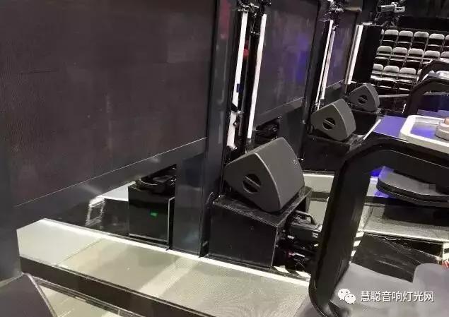 《中国新歌声》第二季开播 音响舞美盘点