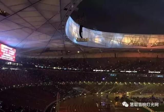 光关注鹿晗了 没想到错过的《中国新歌声》的音响灯光这么牛！