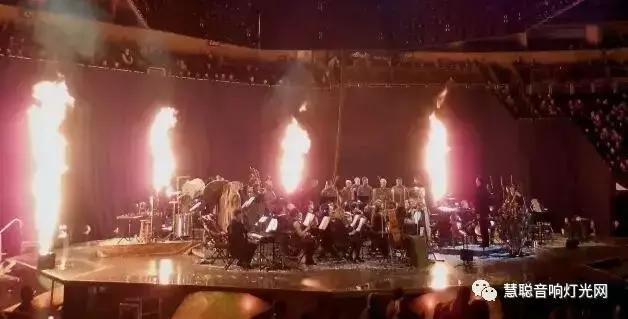 360度沉浸式的舞台，《权力的游戏》音乐会简直不要太酷炫!