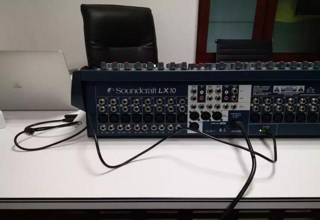 新一代模拟调音台 Soundcraft声艺LX10 调音台测评