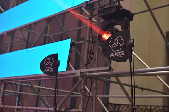 奥地利AKG DMS800无线话筒唱响广东演艺设备行业商会十周年庆典