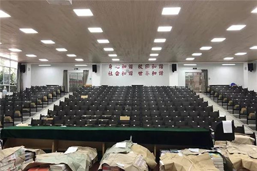 昆明市宜良县第三中学多功能厅选用爵士龙专业音响