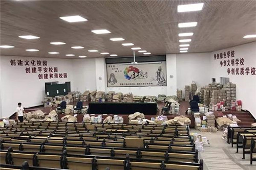 昆明市宜良县第三中学多功能厅选用爵士龙专业音响