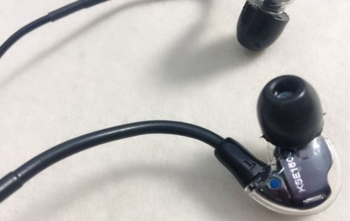 舒尔KSE1200静电式隔音耳机，尽享音乐盛宴！