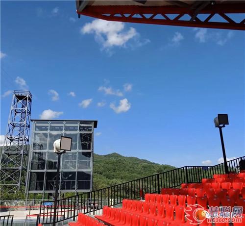大型椰海青春实景影画《红色娘子军》：巾帼英雄，浴火重生