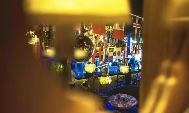 当网红新地标——庞客音乐餐吧遇见Meye（迈雅）音响