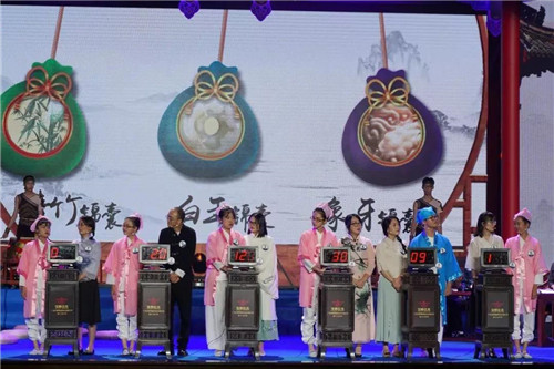 灯光诗词 文脉番禺 浩洋电子助力番禺区中小学生诗词大会
