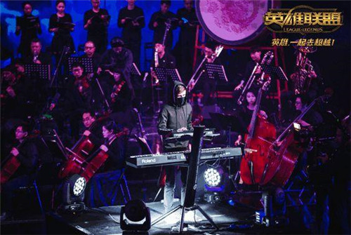 英雄联盟音乐节火热来袭，S8颁奖之夜堪比大型KTV