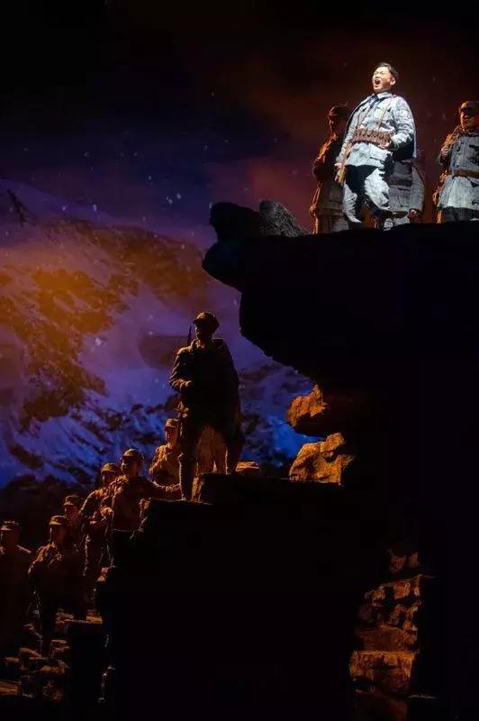 彩熠组织专家观摩民族歌剧力作《沂蒙山》